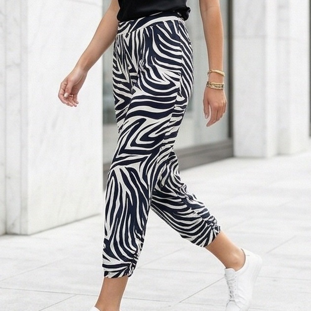 Chico's 3P Zebra Print Skimmer Pants Ink Navy White Ultimate Fit Petite NWT